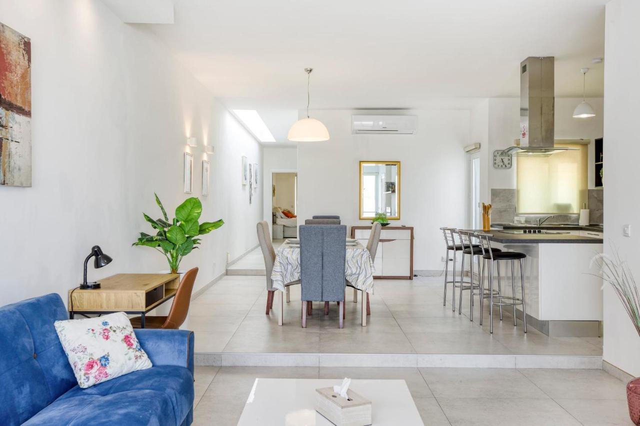 Gzira Penthouse - Hosted By Sweetstay Bagian luar foto