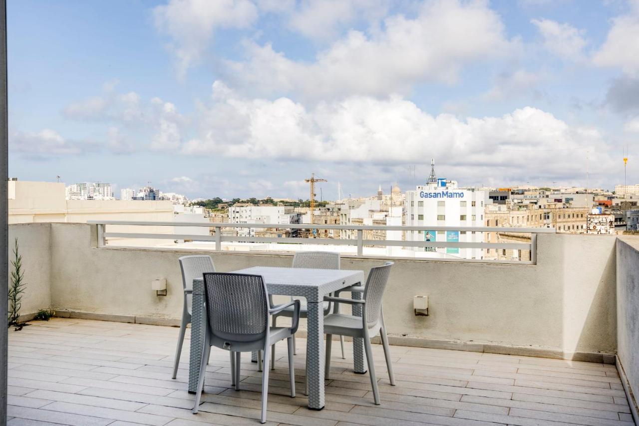 Gzira Penthouse - Hosted By Sweetstay Bagian luar foto