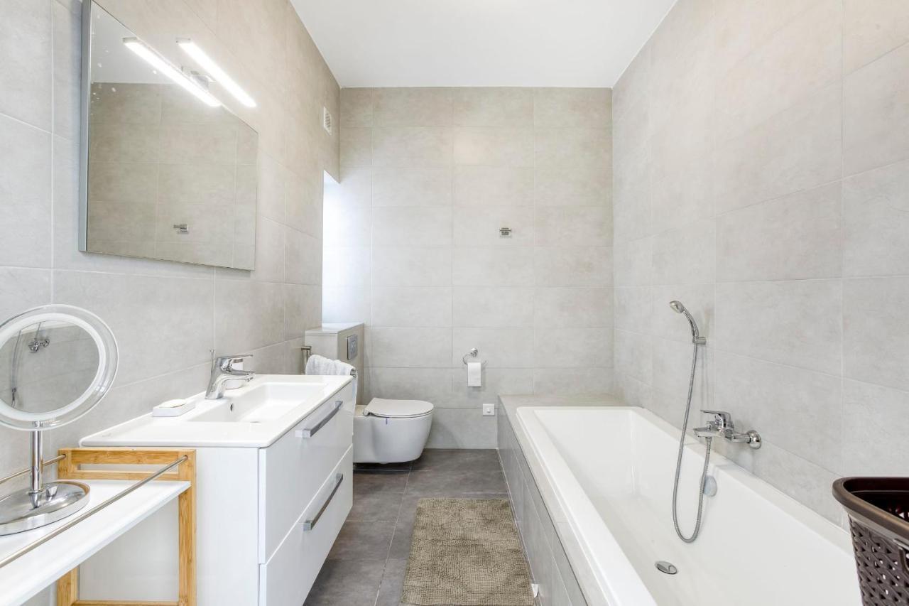 Gzira Penthouse - Hosted By Sweetstay Bagian luar foto