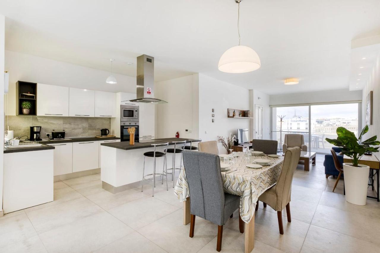 Gzira Penthouse - Hosted By Sweetstay Bagian luar foto